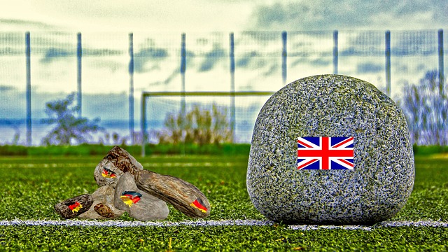 赛后接受采 赛后接受采