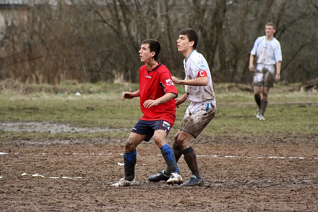 半场-刘云率先破门津门虎连中门框 梅州客家1-0领先天津津门虎.