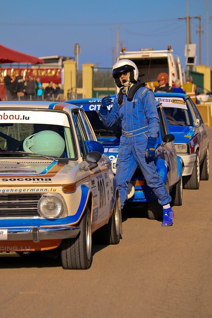 随着湖人绝杀步行者，快船逆转，詹姆斯神了！西部排名乱成一锅粥.